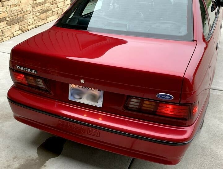 1991 Ford Taurus Sedan