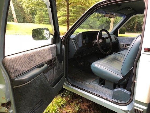 1991 Blue/White GMC Sierra 1500 Standard Cab Pickup