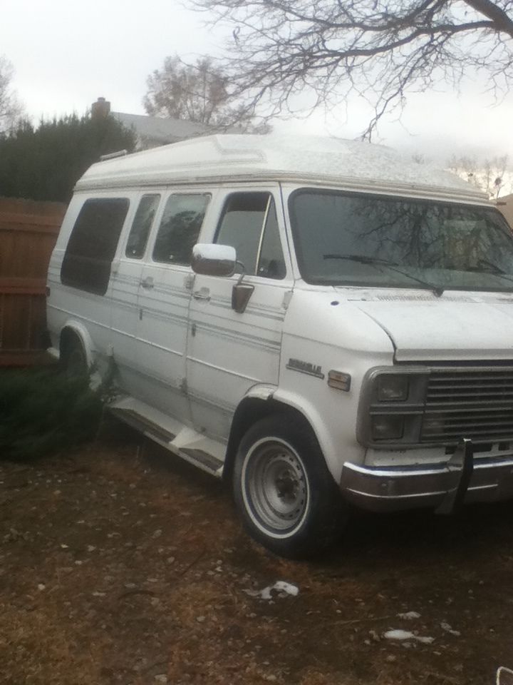 1991 White GMC Vandura Extended Passenger Van
