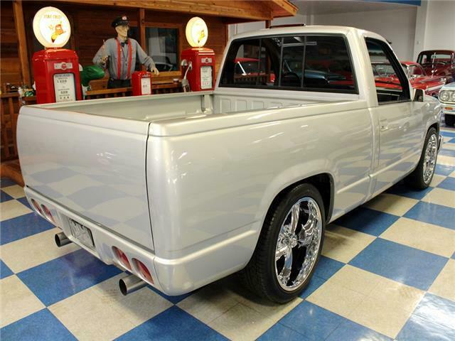 1991 Silver GMC Sierra Pickup --