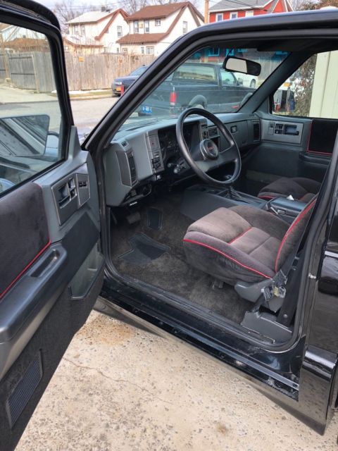 1991 Black GMC Syclone Cab & Chassis