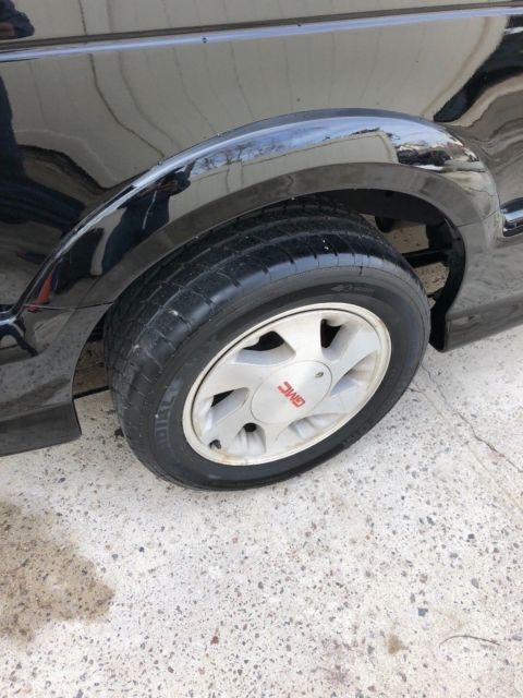 1991 Black GMC Syclone Cab & Chassis