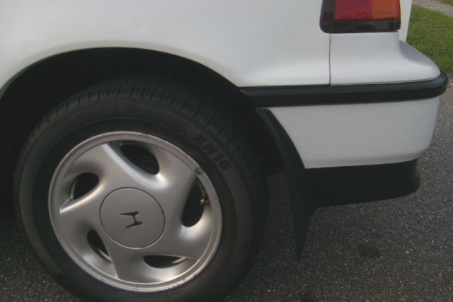 1991 White Honda CRX Hatchback