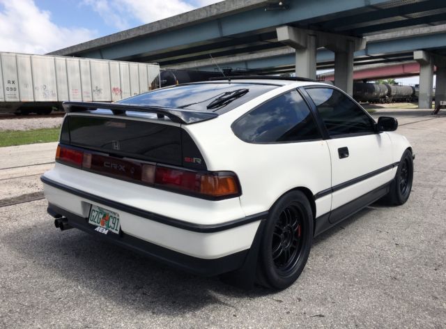 1991 White Honda CRX Hatchback