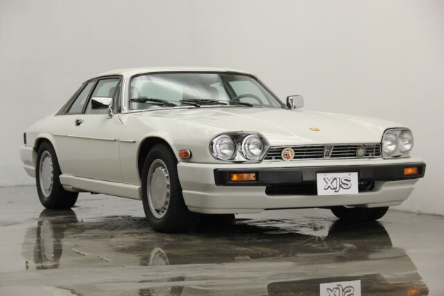 1991 White Jaguar XJS