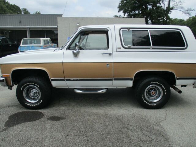 1991 White Chevrolet Blazer Coupe