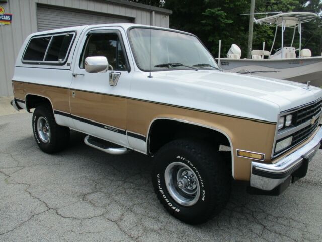 1991 White Chevrolet Blazer Coupe