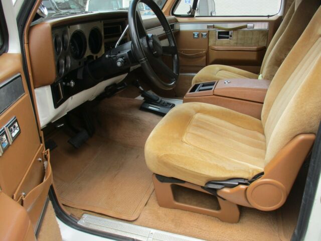 1991 White Chevrolet Blazer Coupe