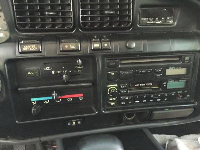 1991 White Toyota Land Cruiser SUV