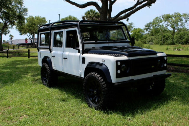 1991 White Land Rover Defender SUV