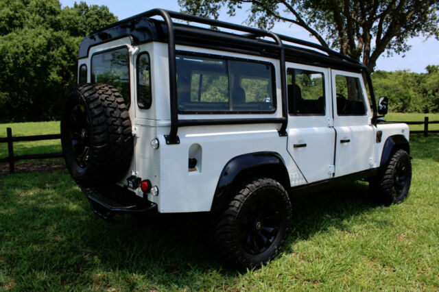 1991 White Land Rover Defender SUV