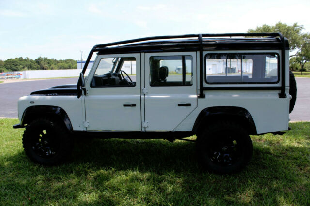 1991 White Land Rover Defender SUV
