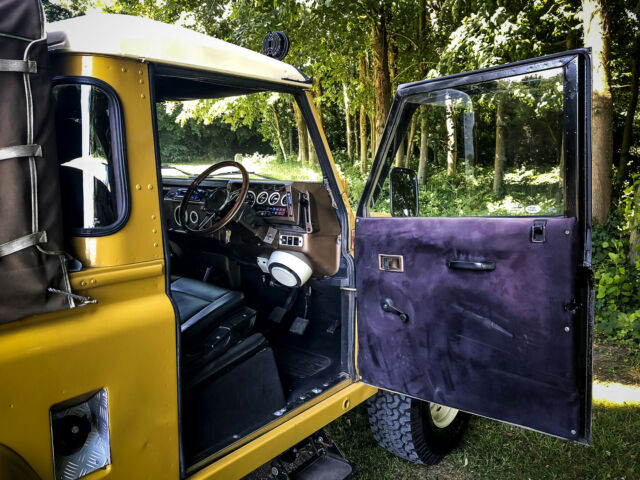 1991 Bahama Gold Land Rover Defender Wagon