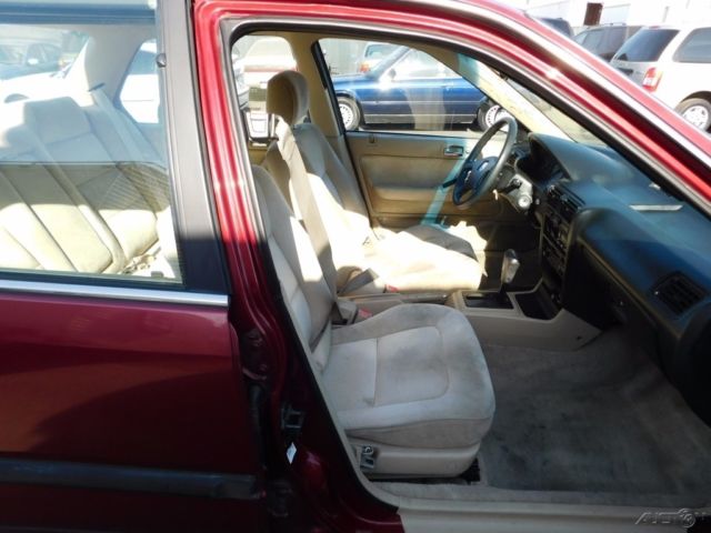 1991 White Honda Accord Sedan