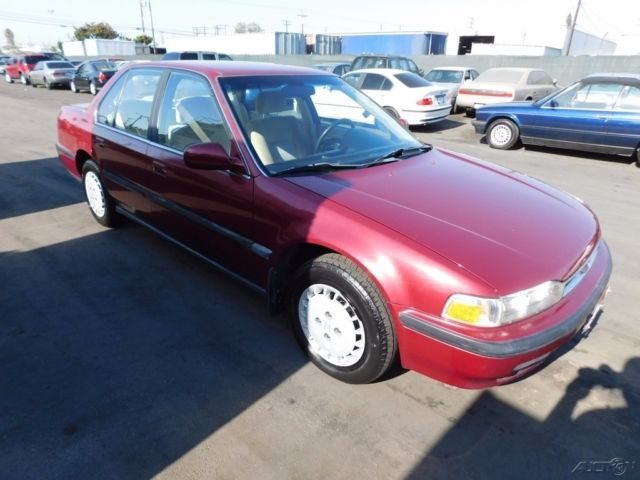 1991 White Honda Accord Sedan