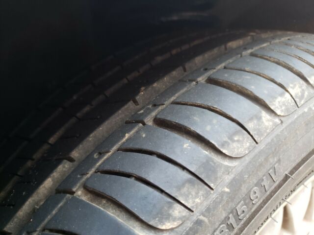 1991 Gold Mazda 929 Sedan