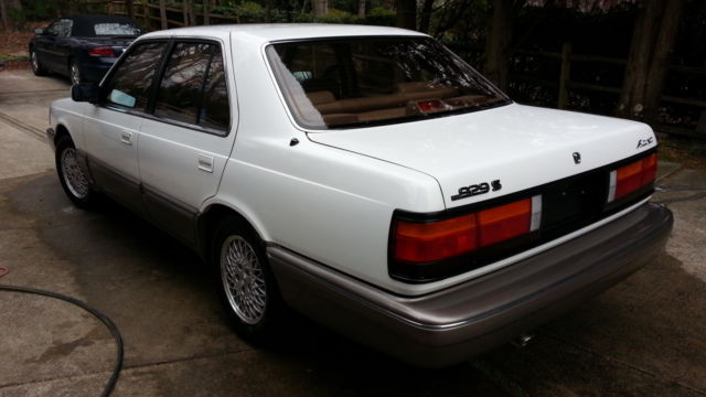 1991 White Mazda 929 Sedan