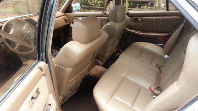 1991 White Mazda 929 Sedan