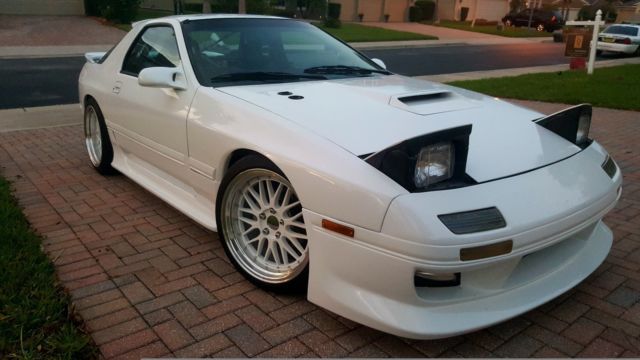 1991 White Mazda RX-7 Coupe