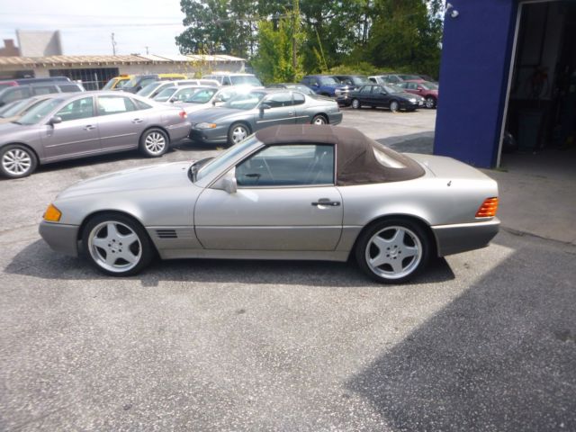 1991 Gold Mercedes-Benz SL-Class Convertible