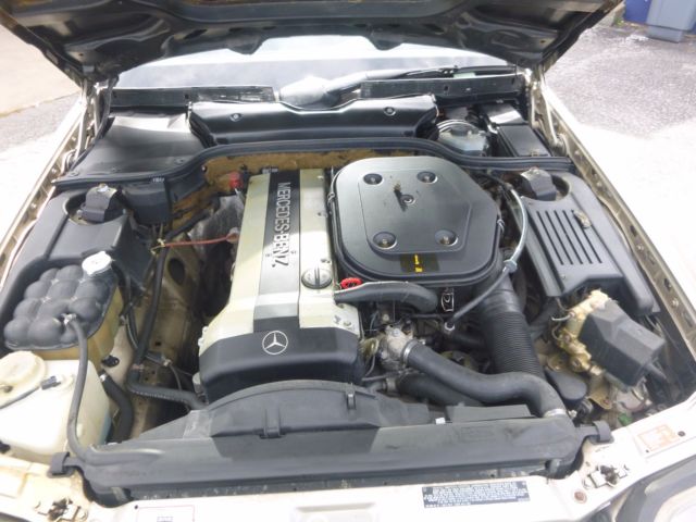 1991 Gold Mercedes-Benz SL-Class Convertible