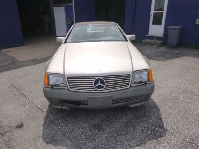 1991 Gold Mercedes-Benz SL-Class Convertible