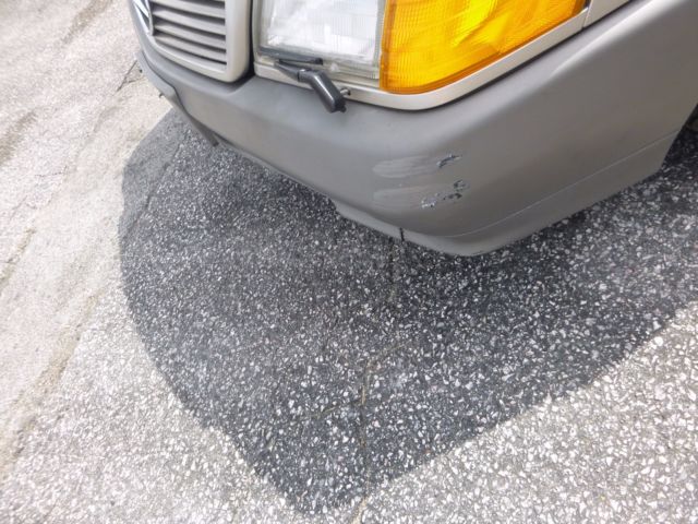 1991 Gold Mercedes-Benz SL-Class Convertible