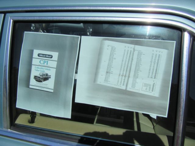 1991 Blue Mercedes-Benz 300-Series Sedan