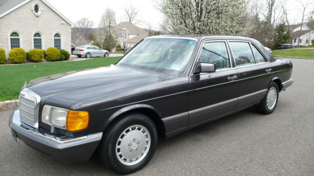 1991 Gray Mercedes-Benz 500-Series Sedan