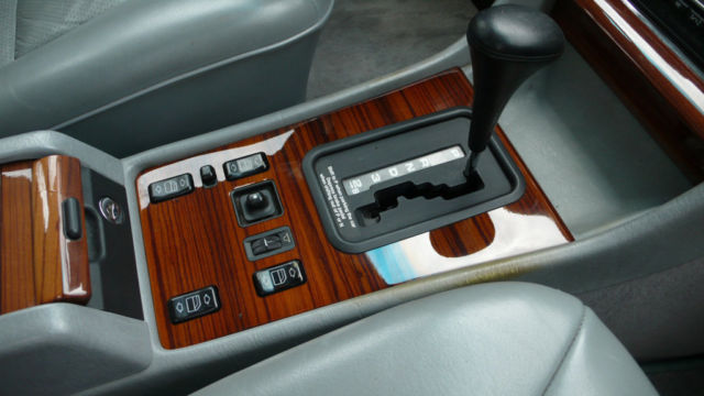 1991 Gray Mercedes-Benz 500-Series Sedan