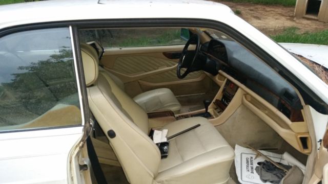 1991 White Mercedes-Benz 500-Series Coupe