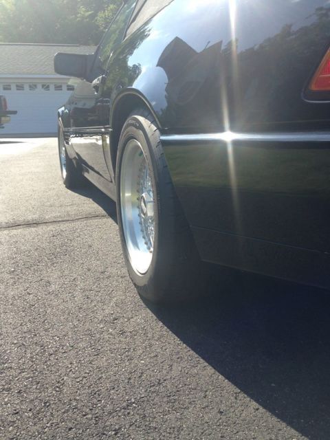 1991 Black Mercedes-Benz 500-Series Coupe