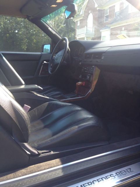 1991 Black Mercedes-Benz 500-Series Coupe