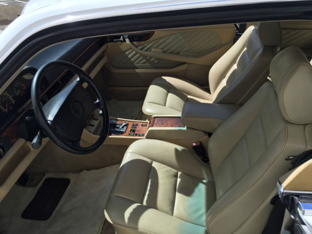 1991 White Mercedes-Benz 500-Series Coupe