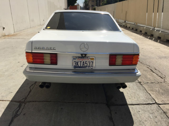 1991 White Mercedes-Benz 500-Series Coupe