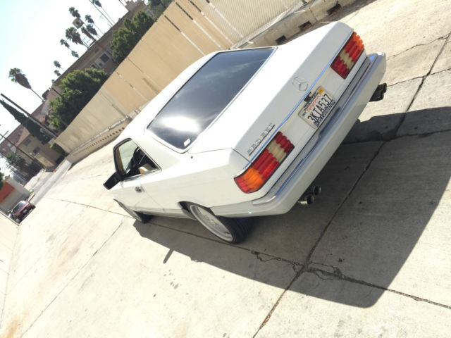 1991 White Mercedes-Benz 500-Series Coupe