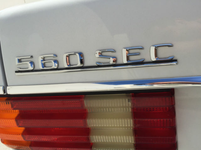 1991 White Mercedes-Benz 500-Series Coupe