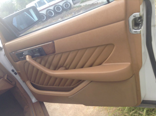 1991 Mercedes-Benz 500-Series