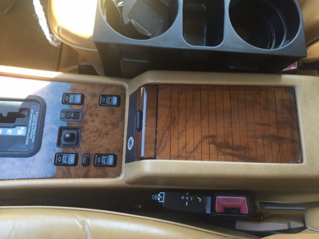 1991 Mercedes-Benz 500-Series Sedan