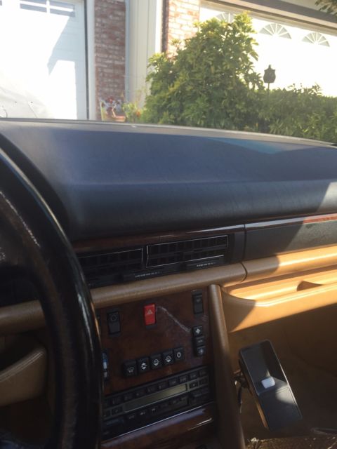 1991 Mercedes-Benz 500-Series Sedan