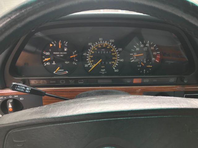 1991 Gray Mercedes-Benz 300-Series Sedan