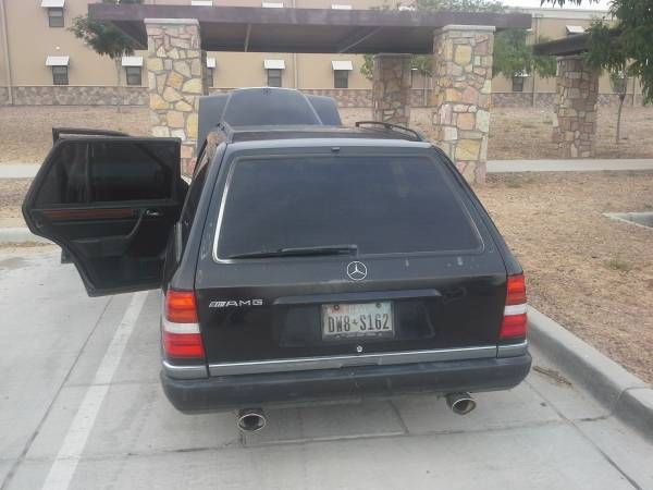 19910000 Black Mercedes-Benz 300-Series Wagon
