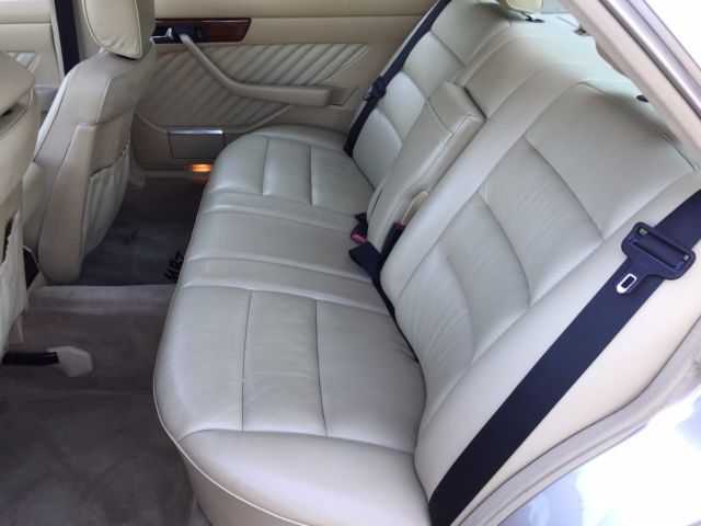 1991 Gold Mercedes-Benz 420 SEL