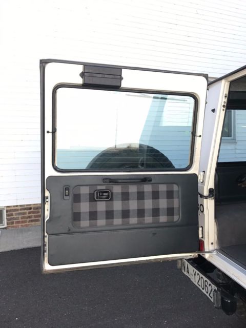 1991 White Mercedes-Benz G-Class