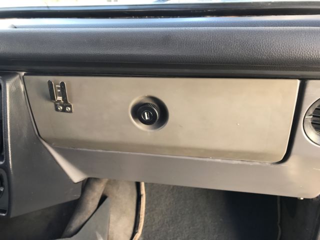 1991 White Mercedes-Benz G-Class