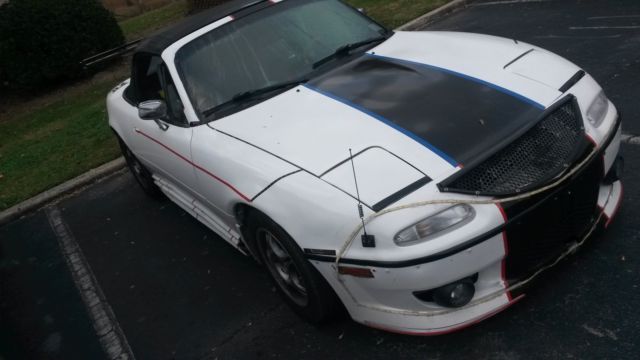 1991 White Mazda MX-5 Miata Convertible