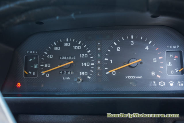 1980 Green/Silver Mitsubishi Delica Van