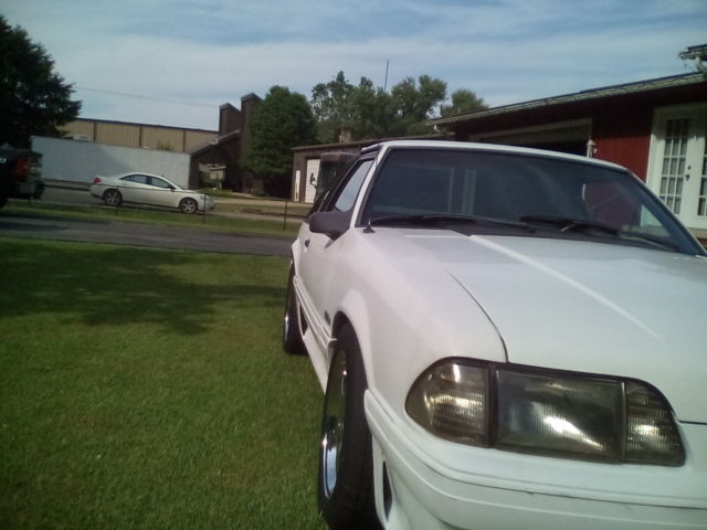 1991 white Ford Mustang Hatchback