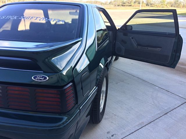 1991 Deep Jewel Green Ford Mustang Coupe