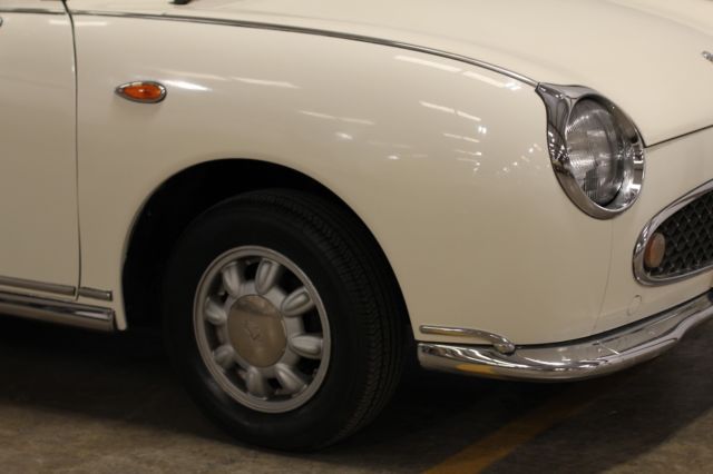 1991 White Nissan Other